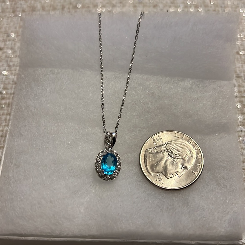 New Oval 2.66 ct Blue Topaz Designer Necklace